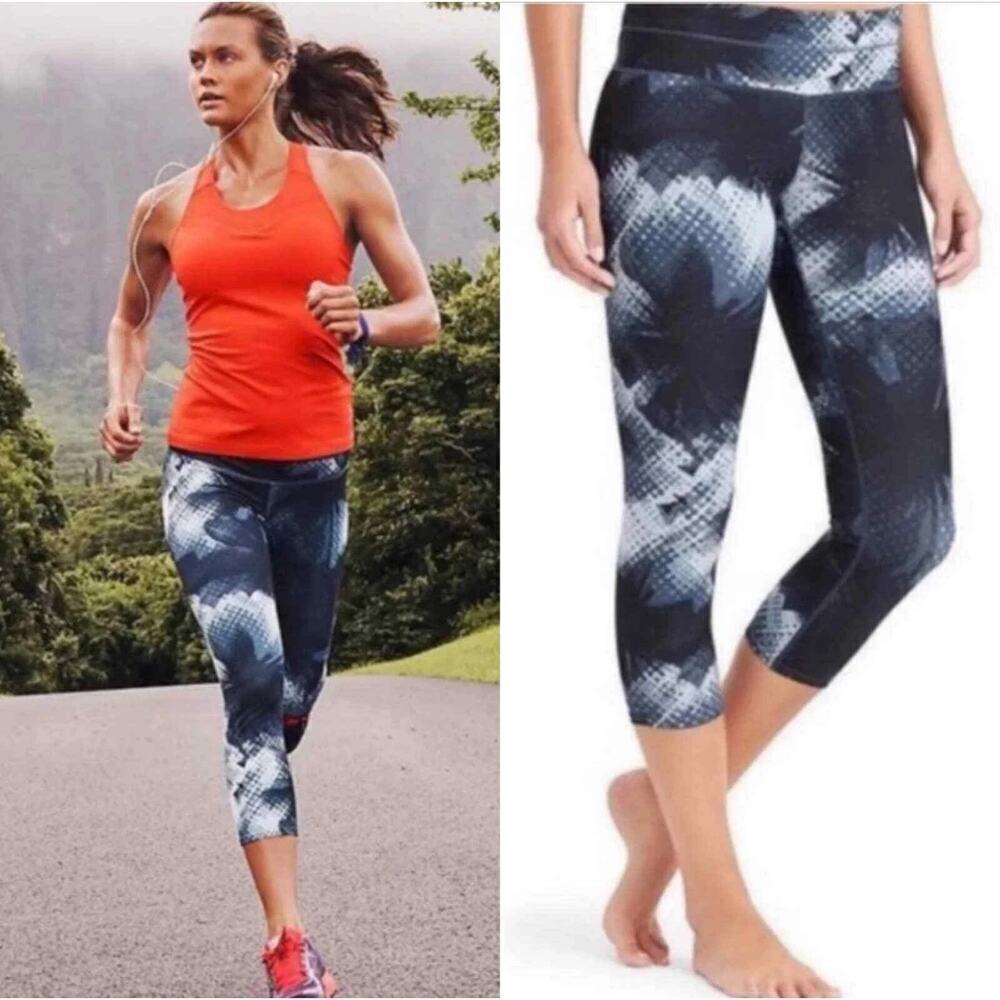 Athleta Electric Sonar Capri Leggings Womens S Blue Gym Active Athletic 152878